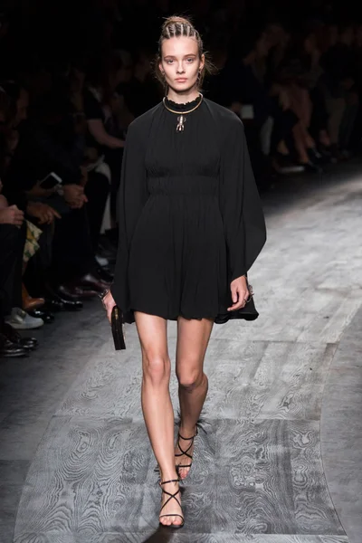 Look 13